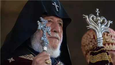 رسالة كاثوليكوس الأرمن في عيد القيامة: دعوة للسلام العالمي ورفض الانقسام 