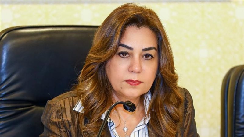 منال عوض 
