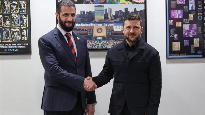 زيلينسكي والشرع