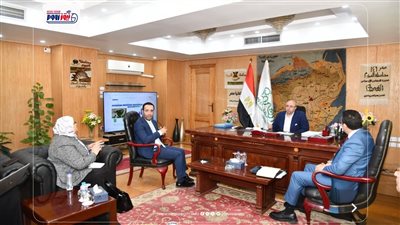 محافظ الفيوم يتابع الخطوات التنفيذية للإطلاق التجريبي للوحة معلومات المحافظة
