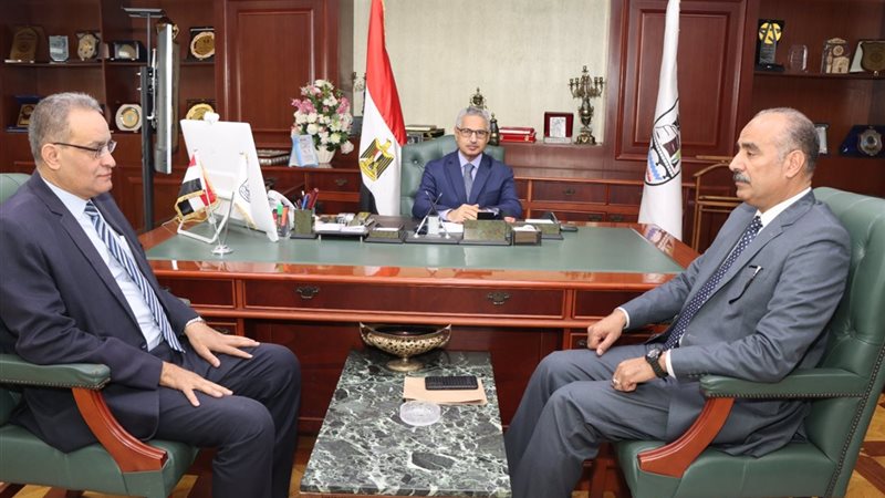 محافظ بنى سويف خلال