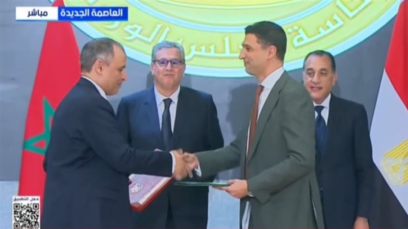 وزير الصناعة ونظيره
