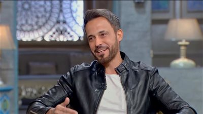 يوسف الشريف: سيبت الكورة لما الأهلي سابني وفالنسيا طالبني بجزء ثانٍ من العالمي