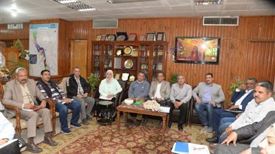  محافظ أسيوط يوجه بتكثيف المتابعة لملفات التقنين والتصالح وتنفيذ خطة الاستثمار