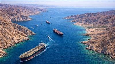 سفير مصري سابق يكشف أسباب الفيتو الصيني الروسي ضد مشروع تأمين مضيق هرمز