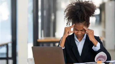 أسباب الصداع مع ألم العين وكيف تتعاملين معه بطرق سريعة وبسيطة ؟