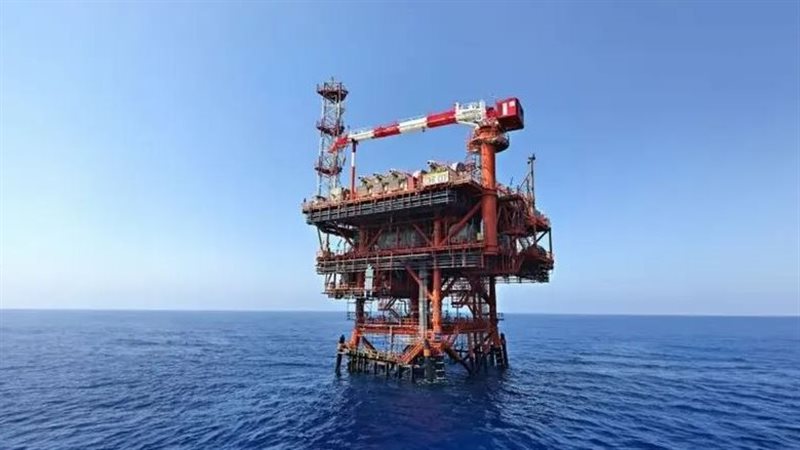 حقل بترول - أرشيفية