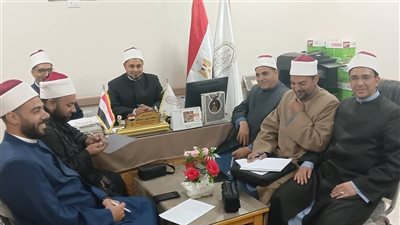 مدير وعظ الغربية يلتقي مُحكّمي محاكم الأسرة لتعزيز جهود الإصلاح الأسري