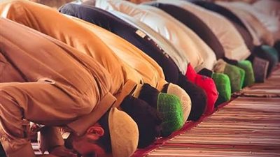 سنن مهجورة ثابتة عن النبي.. التعرض للمطر والنفل يسارا أبرزها