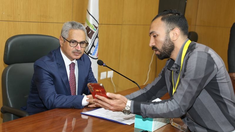 محافظ بنى سويف خلال