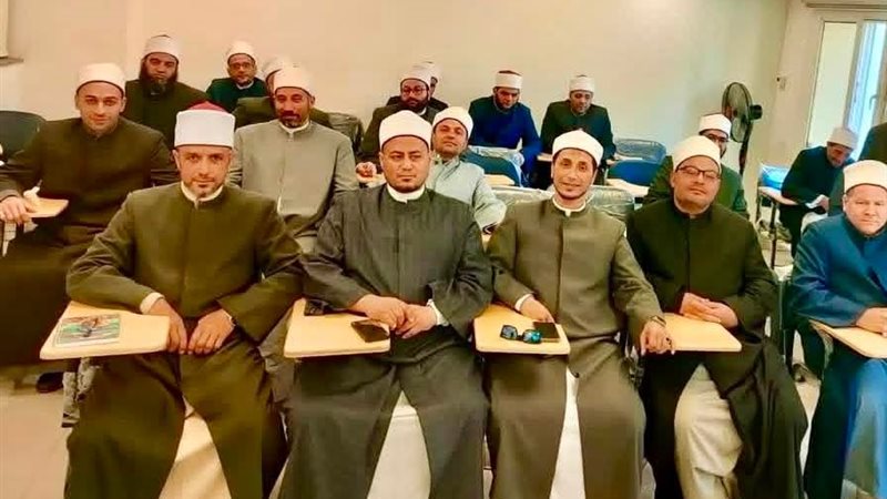 جانب من فعاليات دورة