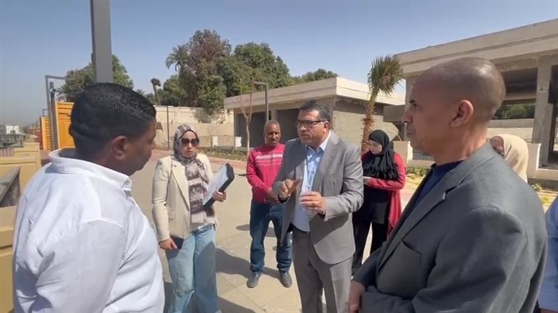 محافظ قنا يتفقد تطوير