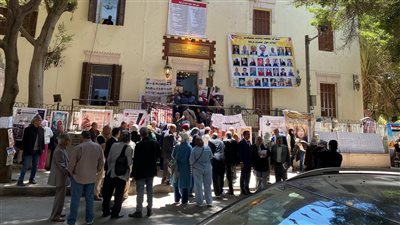توافد أعضاء الجمعية العمومية على انتخابات اتحاد كتاب مصر للإدلاء بأصواتهم 