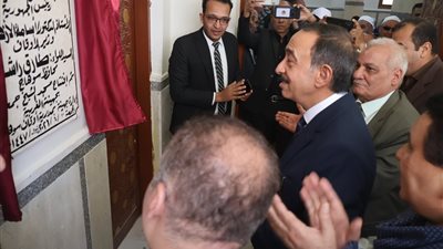 بالتزامن مع الاحتفال بالعيد القومي.. محافظ سوهاج يفتتح مسجد الشيخ جمعة بجهينة 