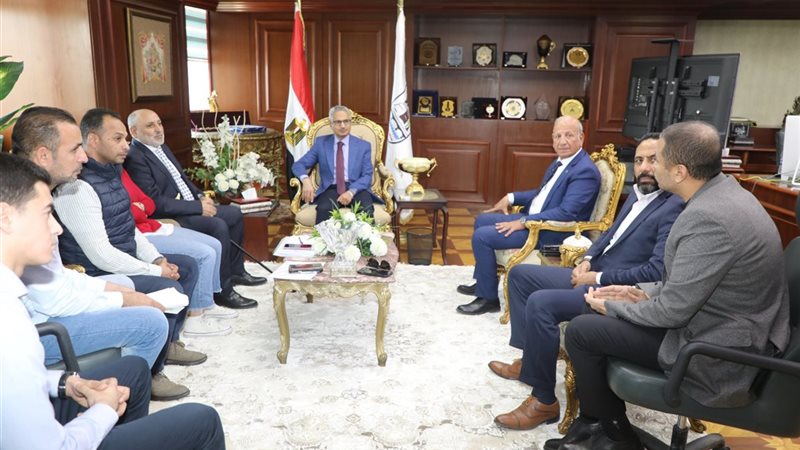 لقاء محافظ بنى سويف