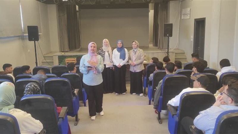 جانب من زيارات طلاب