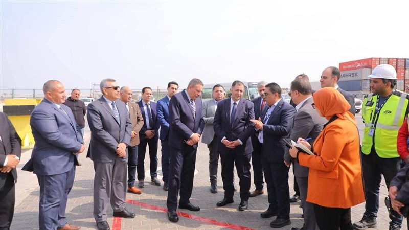 محافظ دمياط يرفع