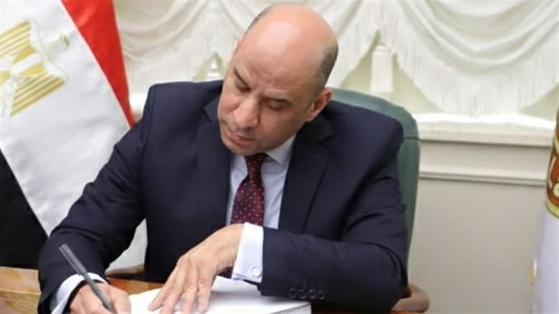 وزير العمل 