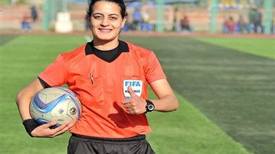  طاقم تحكيم مصري لمباراة نيجيريا ومالاوي في تصفيات كأس العالم