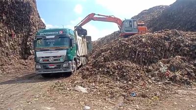 محافظ الغربية يواصل المتابعة اللحظية لرفع أكثر من 70 ألف طن مخلفات بمصنع دفرة 