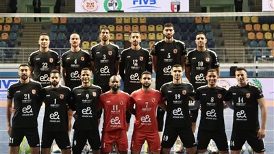 بعد مباراة ماراثونية.. طائرة الأهلي بطلة لكأس مصر بالتخصص على حساب الزمالك