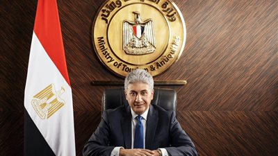 وزير السياحة: مصر تشهد تطورا سياحيا ملموسا خلال السنوات الأخيرة