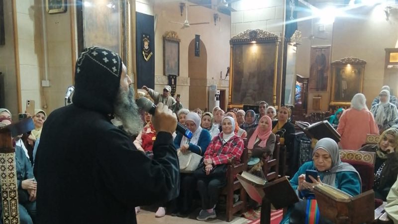من زيارة أعضاء الزهور