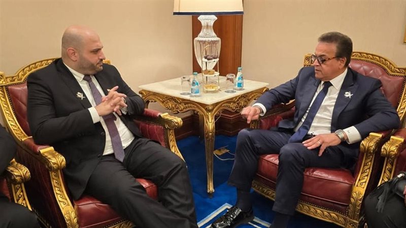 وزير الصحة مع نظيره