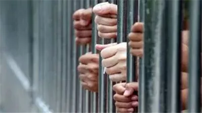 حبس 14 متهما 4 أيام بتهمة الاتجار وتعاطي المخدرات في حلوان