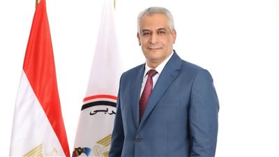 وزير الدولة للإنتاج الحربي يهنيء البابا تواضروس الثاني بعيد القيامة المجيد  