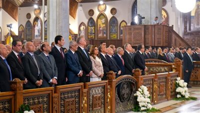 وزيرة التنمية المحلية تشهد قداس عيد القيامة بكاتدرائية العباسية 