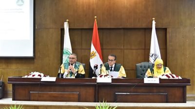 وزير الصحة يترأس مناقشة دكتوراه حول «حوكمة الطوارئ» بجامعة عين شمس