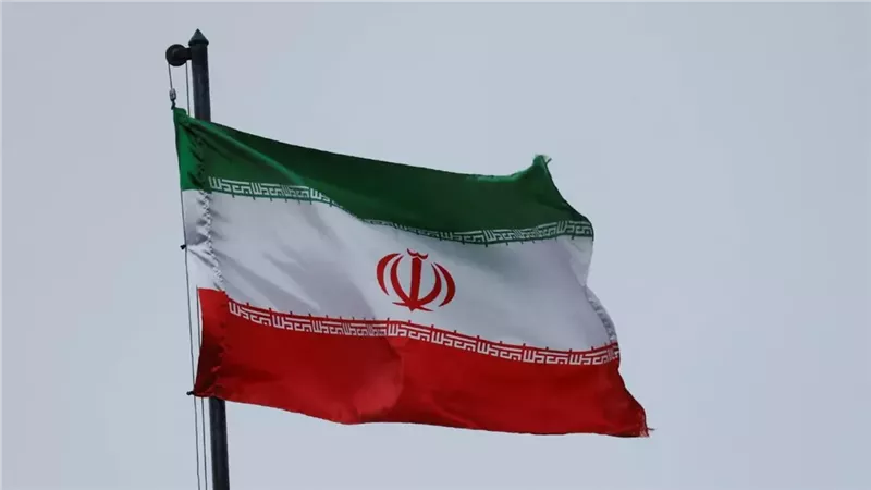 إيران
