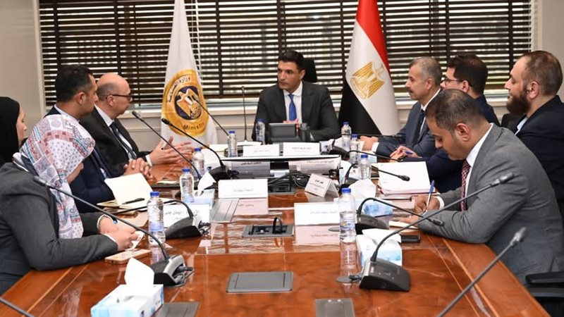 وزير الصناعة