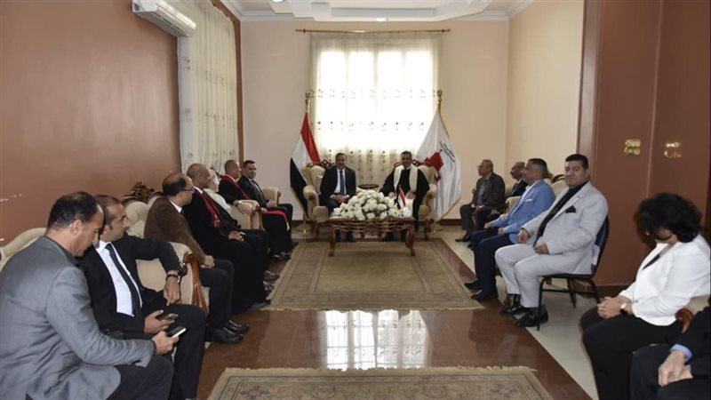 محافظ بورسعيد يزور