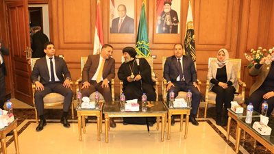محافظ القليوبية يهنئ الأنبا نوفير أسقف شبين القناطر بعيد القيامة المجيد