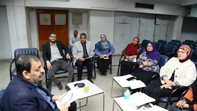 المستشفى الجامعي الرئيسي بأسيوط يناقش خطة الاعتماد والانضمام للتأمين الصحي الش