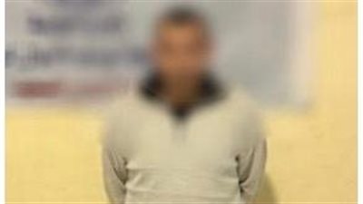 ضبط متهم بالمنيا استولى على أموال مواطنين عبر انتحال صفة موظف بنك