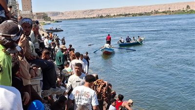 النيابة تحقق في حادث عبارة الشورانية بسوهاج.. شبهة إهمال وراء سقوط السيارة