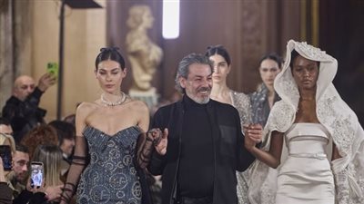 المصمم إيلي فغالي أول لبناني شاب تحتضن 