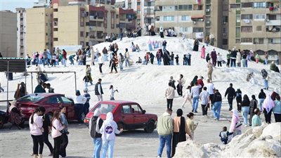 تزامناً مع أعياد الربيع.. جبال الملح ببورفؤاد تجذب الزوار من مختلف المحافظات 