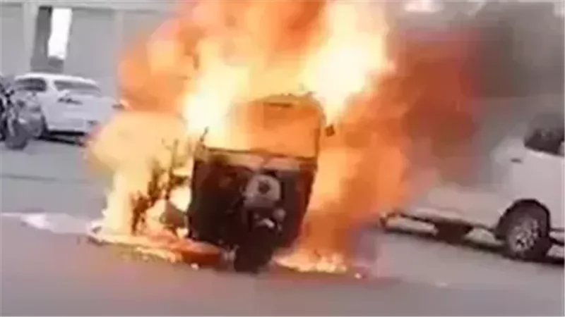 حريق توك توك