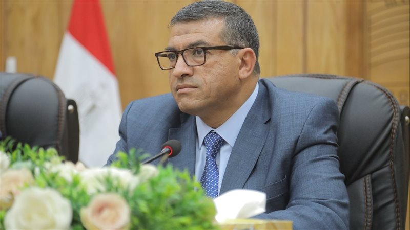 محافظ قنا 