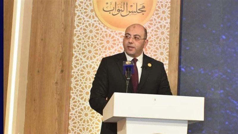 أحمد العطيفي الأمين