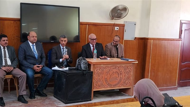 ندوة كلية التربية