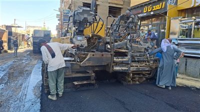 محافظ أسيوط: استكمال رصف طرق ديروط بـ24 مليون جنيه