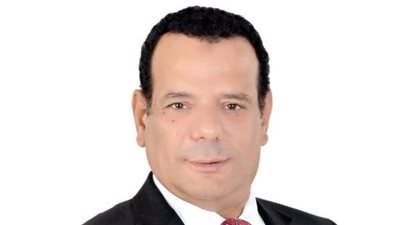 وعكة صحية مفاجئة للدكتور نافع عبد الهادي ونقله إلى المستشفى