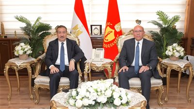 تعاون استراتيجي بين بورسعيد والهيئة الاقتصادية لقناة السويس لدفع عجلة التنمية