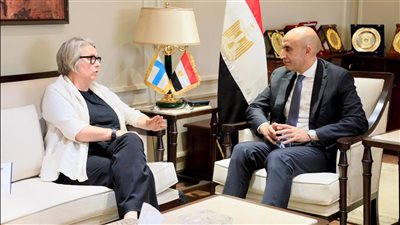 عبداللطيف يستقبل سفيرة فنلندا بالقاهرة لبحث تعزيز التعاون في تطوير التعليم