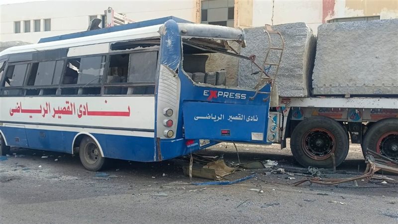  تصادم أتوبيس مدرسة